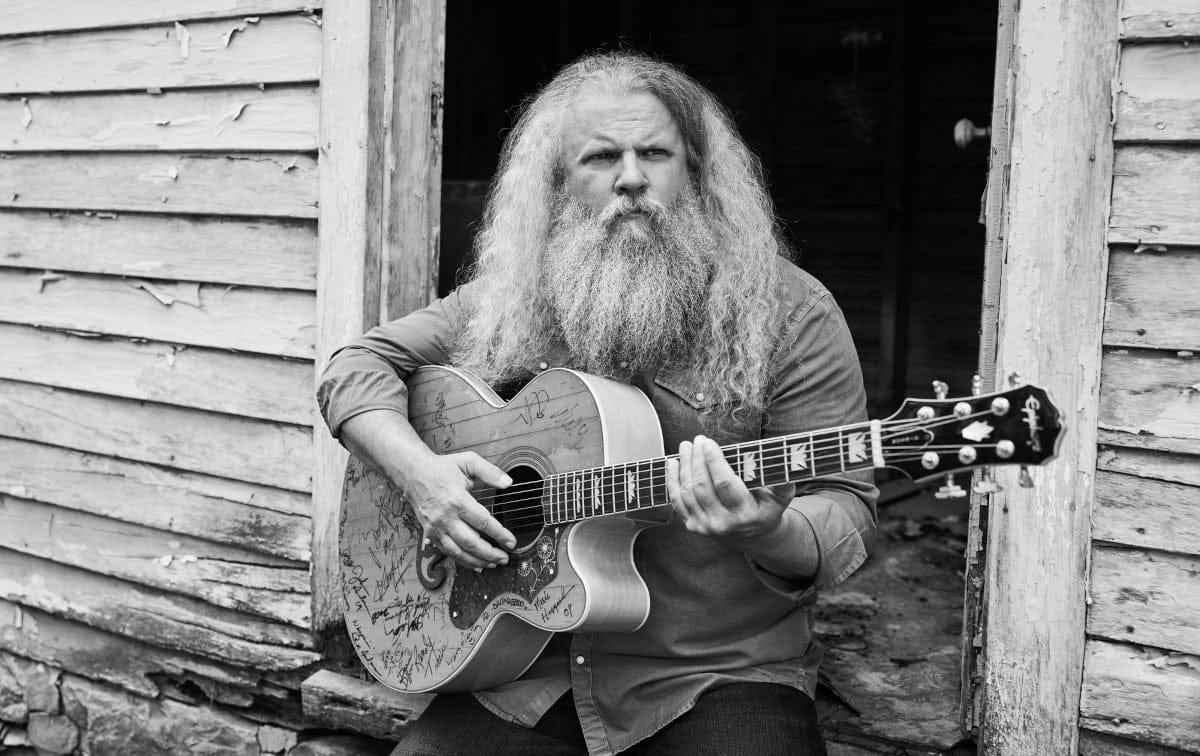 Jamey Johnson Joins Star-Studded Tribute to Kevn Kinney with "Let's Go Dancing" Release