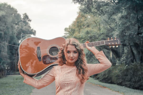 Sydney Shae Releases "Gold" As The Title Track From New EP